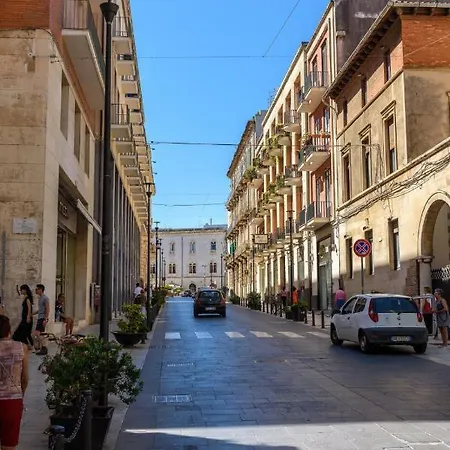 La Fonte Di Ortigia Syracuse