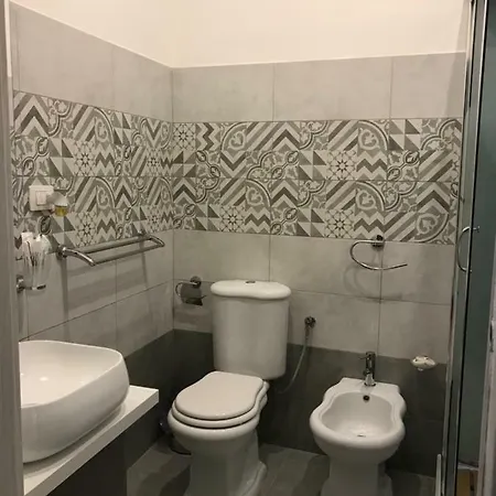 La Fonte Di Ortigia Syracuse